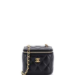 Chanel Pearl Crush Vanity Case With #220673C35B